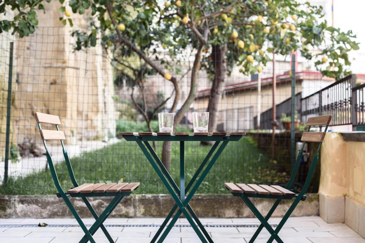 Maria Theresa Rooms & Garden Νάπολη Εξωτερικό φωτογραφία